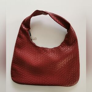 Red Textured Shoulder Bag Silver Zipper Closure